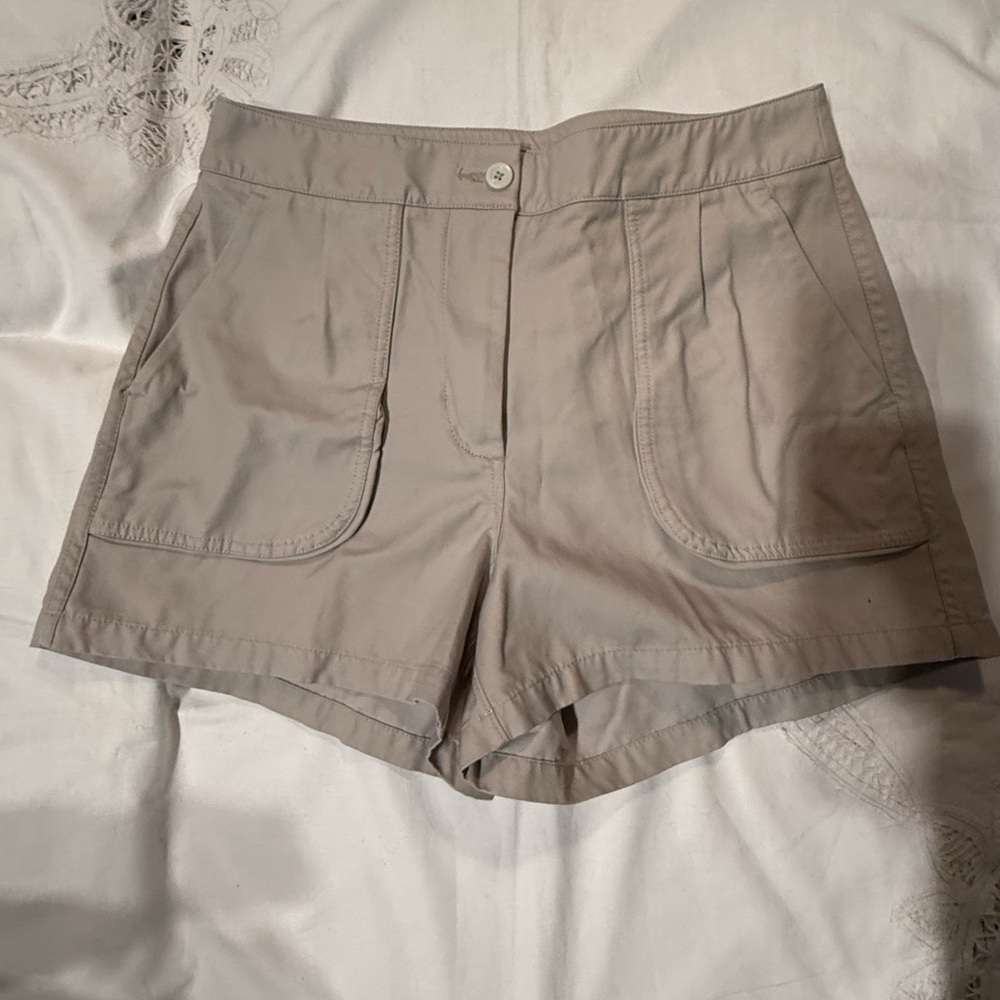 lululemon athletica High Waist Shorts in Light Beige